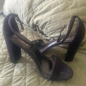 Lulu's Classic Black Block Heel Sandals